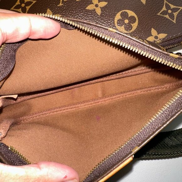 Louis Vuitton Multi Pochette Accessories - Picture 12 of 13